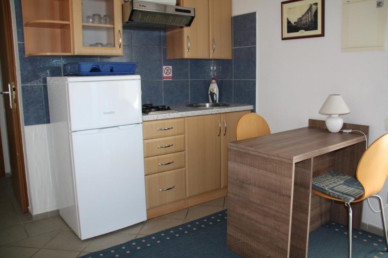Vila Filipasic Appartement Vir Buitenkant foto
