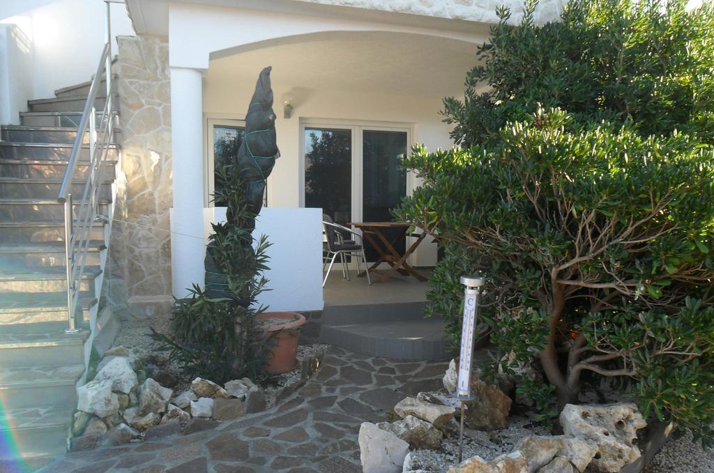 Vila Filipasic Appartement Vir Buitenkant foto