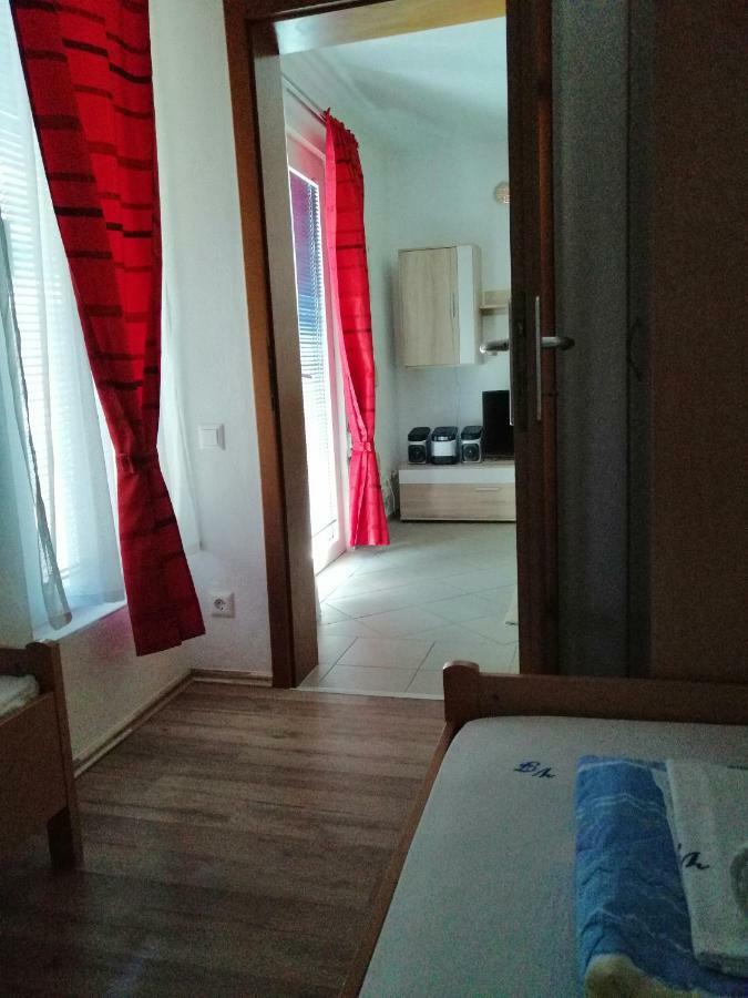 Vila Filipasic Appartement Vir Buitenkant foto